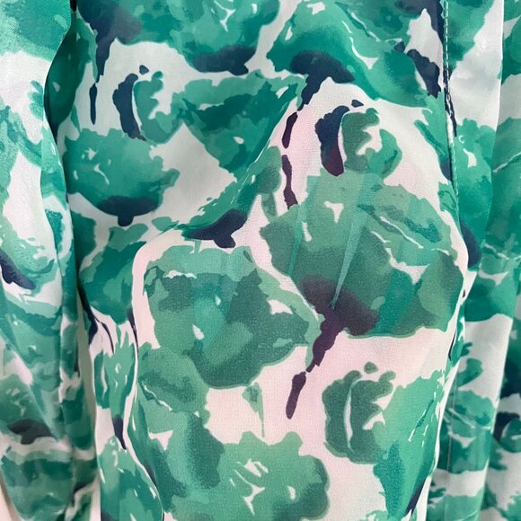 Vintage Green Floral Button-Down Shirt - Picture 6 of 7